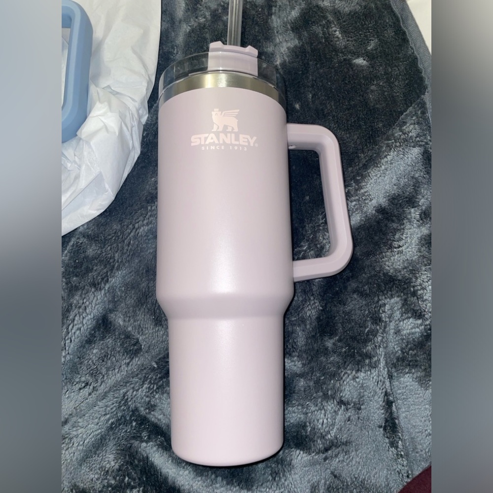 Gently Used Stanley 40oz Quencher Tumbler